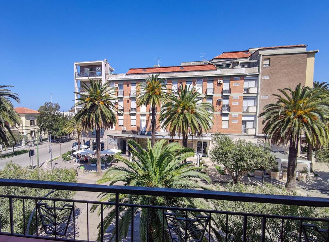 Centralissimo Quadrilocale Colombo San Benedetto del Tronto Exterior foto